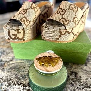 GUCCI JUMBO LOGO GG JACQUARD CANVAS PLATFORM SLIDES SOLD OUT EVERYWHERE!! 37